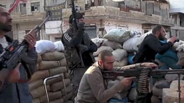 مقاتلون من المعارضة