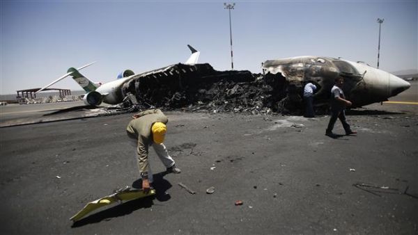 A damaged airplane at Sanaa International Airport, April 29, 2015.  (AFP/File)