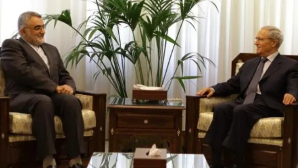 فاروق الشرع يلتقي الوفد الإيراني