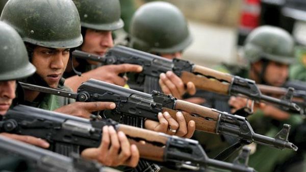 Palestinian security forces train in a military exercise (AFP/FILE)