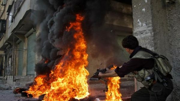 مواطنا يبلغ من العمر (42 عاما) احرق نفسة في غزة