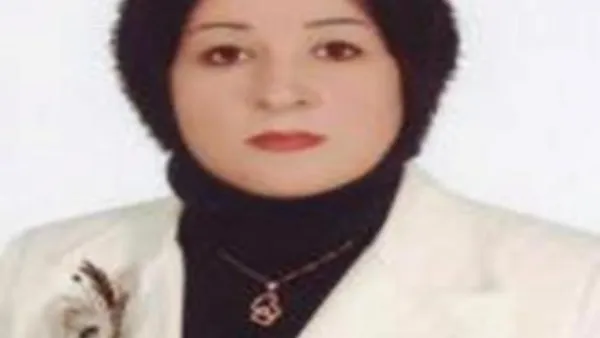 صورة عن الانترنت للنائبة المنشقة اخلاص بدوي