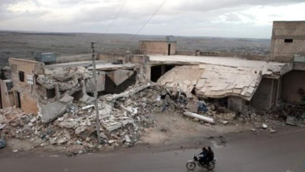 منازل دمرها القصف في كفر نبل/ا.ف.ب