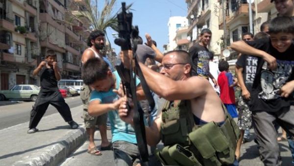 مقاتل سني في باب التبانة/ارشيف