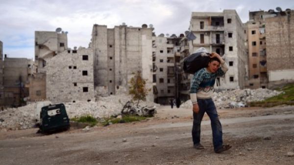 مدينة حلب وريفها تشهد قصفاً مكثفاً من الطائرات الحربية والمروحية