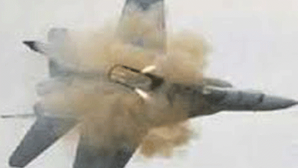 الدفاعات الجوية التركية تسقط طائرة حربية سورية