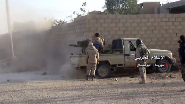 من المعارك في مدينة البوكمال