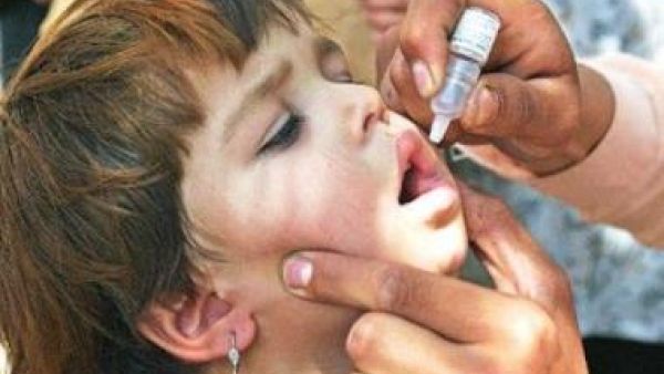 اكتشاف عشرات حالات الإصابة بمرض شلل الأطفال في سوريا