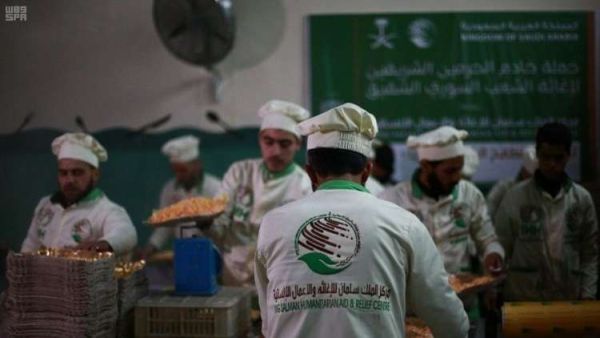 المركز يقوم بتشغيل مطابخ خيرية لمدة 6 أشهر لتوفير 200 ألف وجبة بمعدل 2000 وجبة يوميا