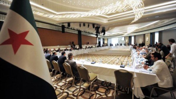 اختيار أحمد طعمة وهو إسلامي مستقل لإدارة المناطق الخاضعة لسيطرة مقاتلي المعارضة