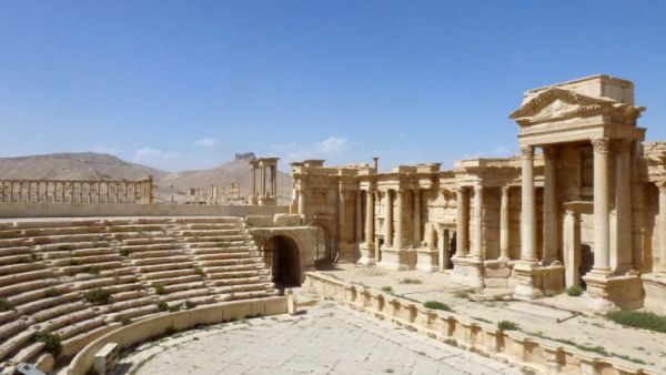 A general view shows the theater of the ancient Syrian city of Palmyra, after government troops recaptured the UNESCO world heritage site from Daesh on March 27, 2016. (AFP/Maher Al Mounes)