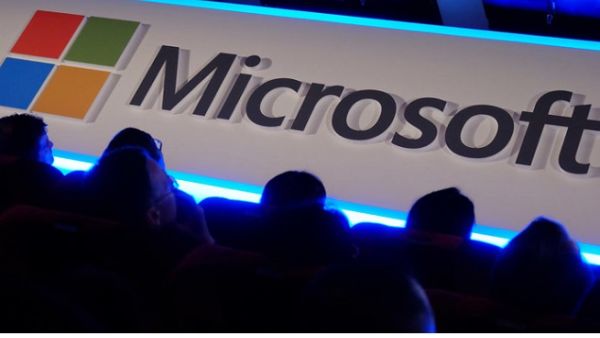 Microsoft News uses artificial intelligence, human editors and publishing partnerships to find stories from over 3,000 publications. (AFP)
