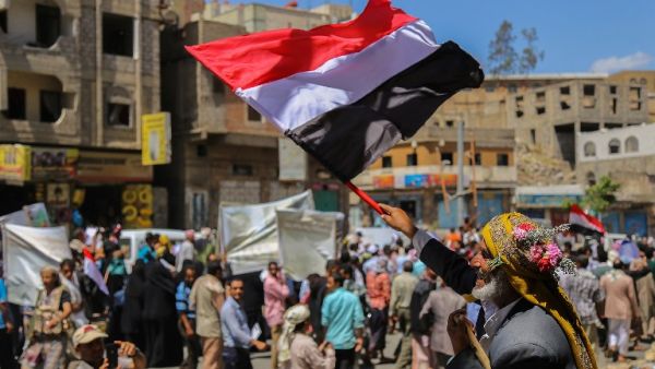 Taiz citizens protest the ongoing conflict in Yemen. (AFP/Ahmad Al-Basha)