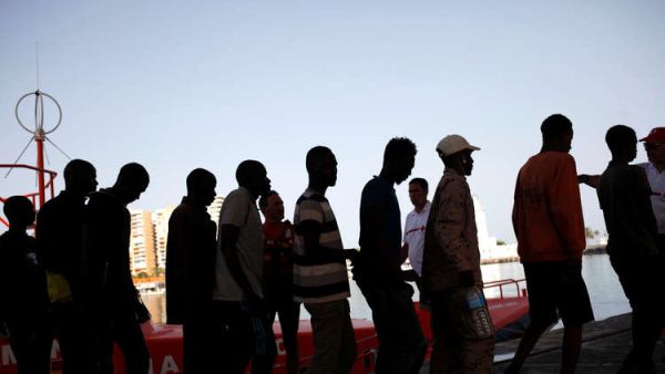 المهاجرون الأفارقة انطلقوا من ليبيا على متن قارب مطاطي وتاهوا في عرض البحر المتوسط