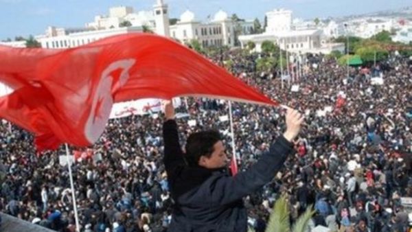 العاصمة تونس وعددا من المدن الاخرى شهدت عقب تصريحات الراجحي اضطرابات واعمال عنف ونهب وتخريب