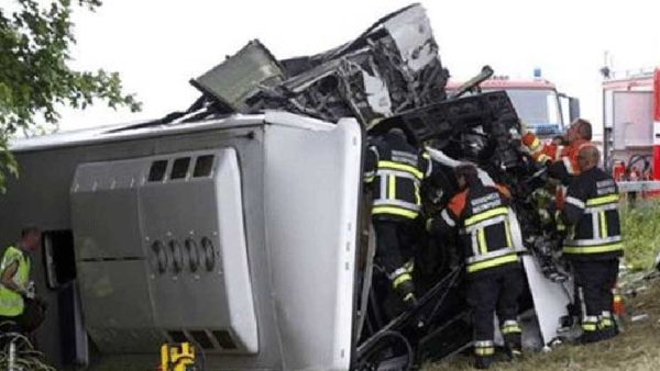 تحطم حافلة تقل سياحاً أتراك قرب مدينة مارماريس 