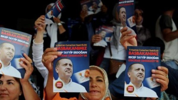 الحزب الحاكم في تركيا منذ عام 2002 يعول على نيل نسبة ما بين 45 و50 % من أصوات الناخبين