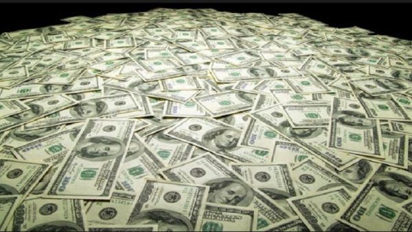 8 أشخاص يمتلكون ثروات تساوي ما يملكه النصف الأفقر من سكان العالم