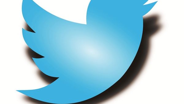 Qataris have taken to Twitter to tell Qataris not to take to Twitter (Pixabay)