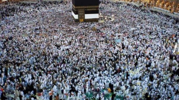 The two suspects who tricked the victim to smuggle drugs in her bag to Saudi Arabia were arrested in Egypt. (AFP/ File Photo)