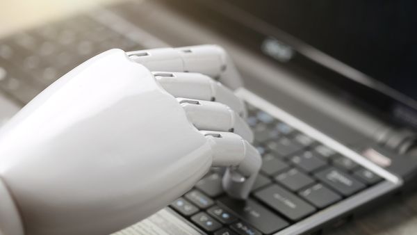 The UAE government is looking at how AI can be integrated into government services. (Shutterstock)