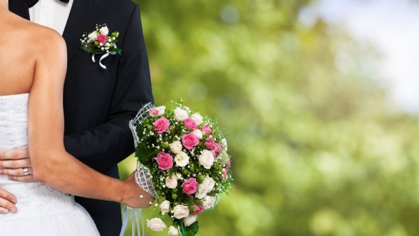 A Chinese father in an inebriated state grabbed his new daughter-in-law and kissed her in front of his son and several guests present at the wedding event. (Shutterstock/ File Photo)