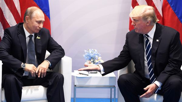 Vladimir Putin and Donald Trump will discuss Syria issues together amid July 16 summit in Helsinki . (AFP/ File Photo)