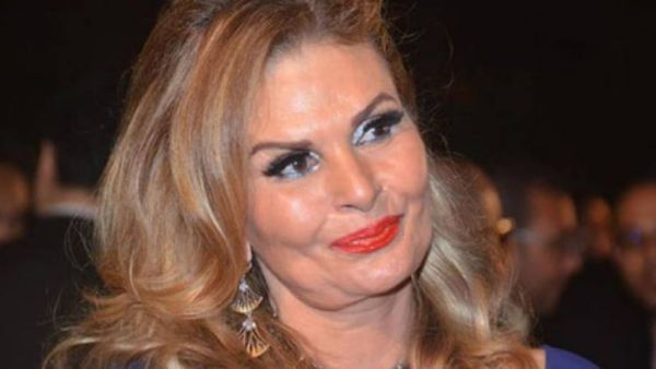 الفنانة يسرا