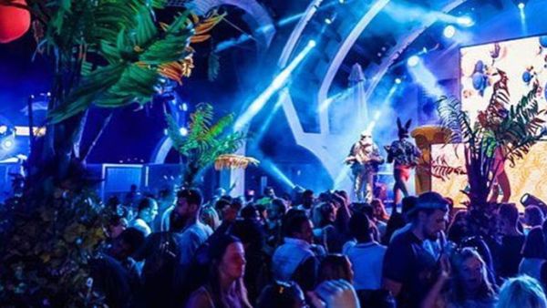 Entry is free for ladies all night long and for men until 9pm