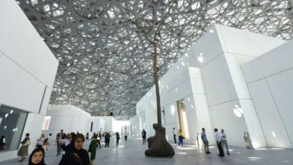 متحف اللوفر يحذف قطر من خرائط الأطفال
