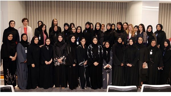 بنك أبوظبي الأول يحتفل بمناسبة يوم المرأة الإماراتية