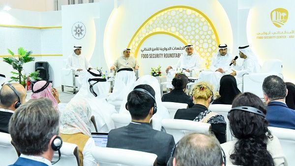 The Food Security Center - Abu Dhabi hosted the first of two roundtables on the opening day of the 8th edition of SIAL Middle East 2017. The Food Security Center - Abu Dhabi hosted the first of two roundtables on the opening day of the 8th edition of SIAL Middle East 2017.