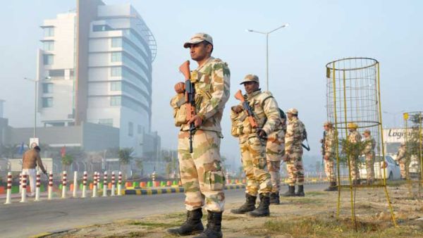 مقتل 20 مسلحا وإصابة 9 في مواجهات أمنية بمختلف أنحاء أفغانستان