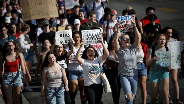 Students march in support of gun reform legislation (AFP/File Photo)	