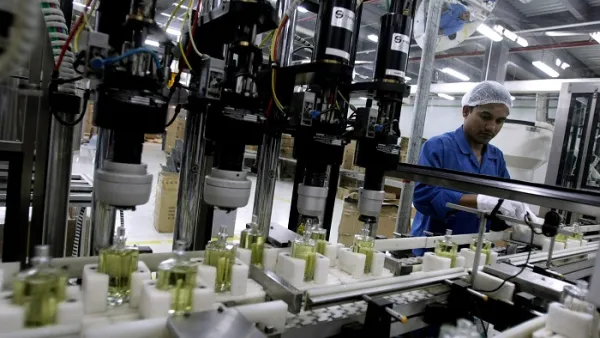 Business conditions in the non-oil private sectors of the UAE and Saudi Arabia continued to improve at the start of the second quarter, with rates of expansion in new work and business activity gathering pace, a report said.
 (AFP/ File)