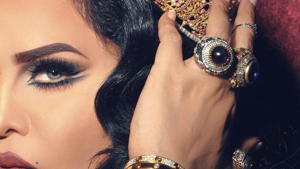 Is Ahlam trying to be Cindy Crawford?! (Facebook)