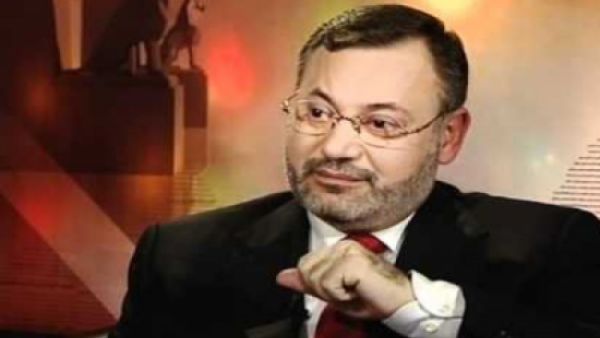 اوضح الصحافي انه ملاحق بتهمة الاغتصاب والخطف والسرقة اوضح الصحافي انه ملاحق بتهمة الاغتصاب والخطف والسرقة