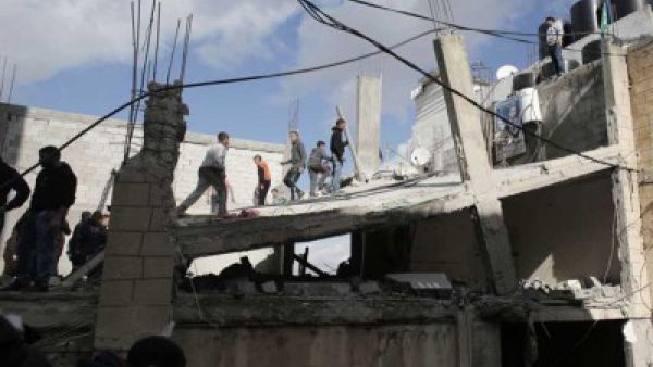 منزل الشهيد ابراهيم العكاري بعد تفجيره
