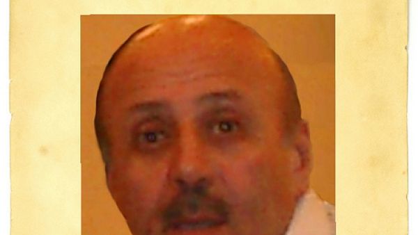 يعد مملوك واحداً من أعضاء الحلقة الضيقة المحيطة بالأسد