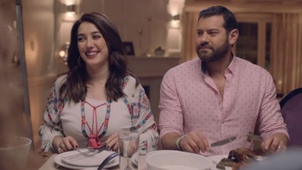 عمرو يوسف وكنده علوش يرقصان على انغام اغنية محمد حماقي الجديدة!
