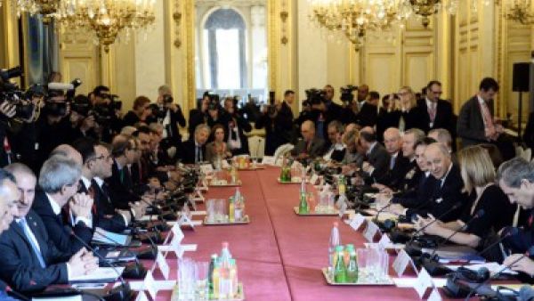 الائتلاف ضد داعش يدعو لعملية سياسية “سريعة” 