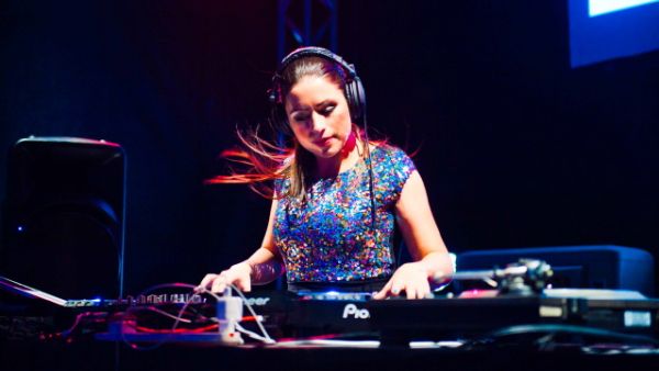 Female DJs are now much more in demand in Saudi Arabia. (Image: Talentcode-me.com)