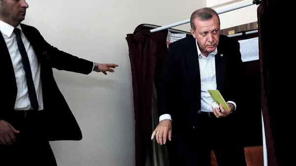الأتراك يتوجهون إلى صناديق الإقتراع في اختبار كبير لاردوغان
