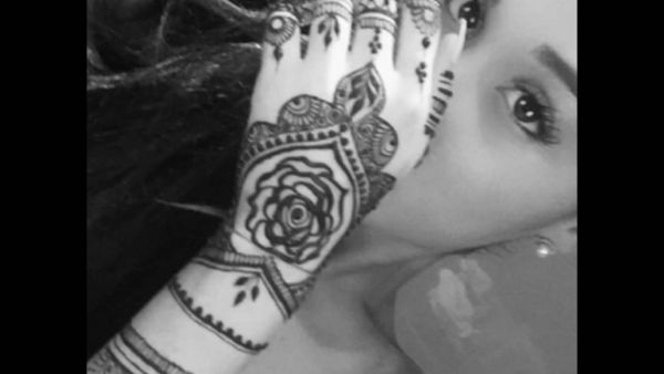 Ariana Grande's fans on Saturday debated her use of henna as cultural appropriation. (Instagram)