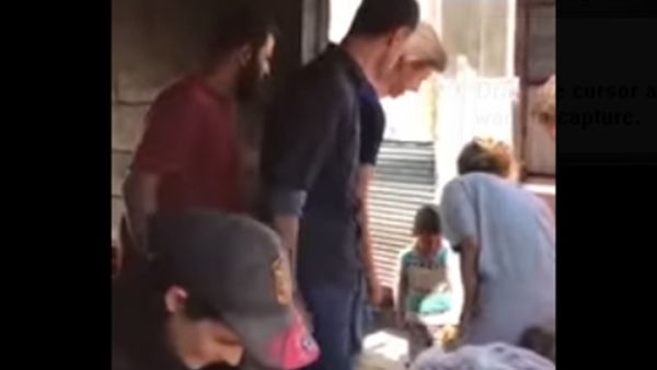 الأسد يزور جرحى الجيش السوري