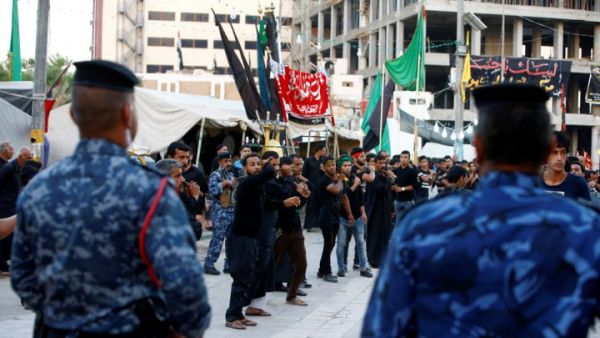 يحيي الشيعة واقعة الطف حيث قتل جيش الخليفة الاموي يزيد بن معاوية الامام الحسين