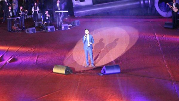 Arab sensation Mohammed Assaf performs at Katara for unveiling of ‘Largest Key in the World.’ (Facebook)