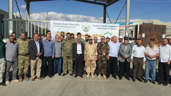 رئيس الحكومة السورية المؤقتة: استلمنا إدارة معبر باب السلامة
