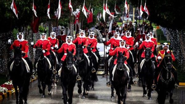 البحرين تحتفل بالعيد الوطني