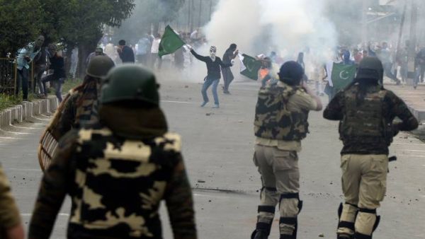 مواجهات في كشمير الهندية خلال عيد الفطر
